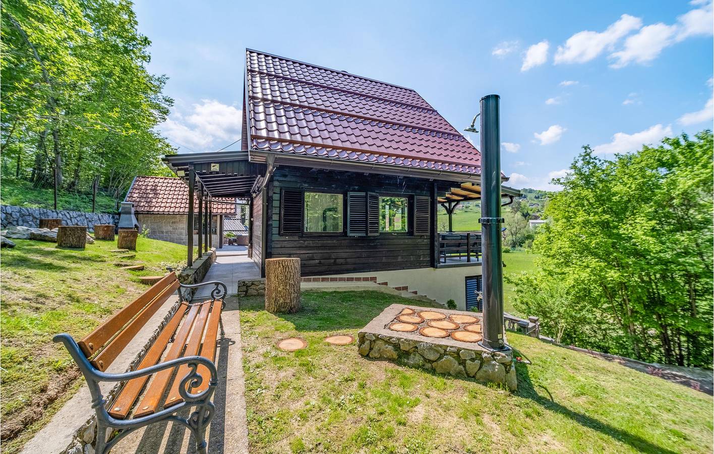 Ferienhaus für 5 Personen mit Terrasse in Karlovac, Karlovac und Umgebung
