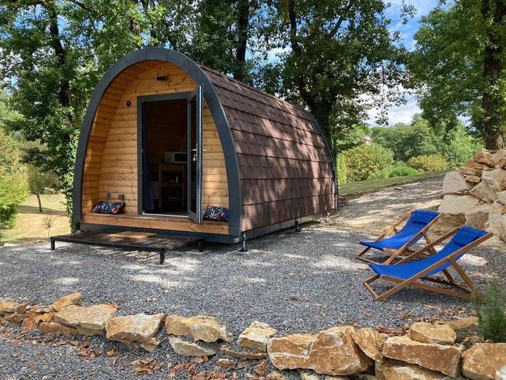 Gîte pour 2 personnes, avec Balcon et Terrasse ainsi que Jardin et Vue à Chazelles - 4