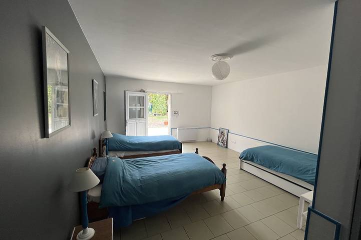 Presbytery: Spiritual-Reposant:Property in the countryside, close to footpaths in Rouperroux-le-Coquet, Sarthe
