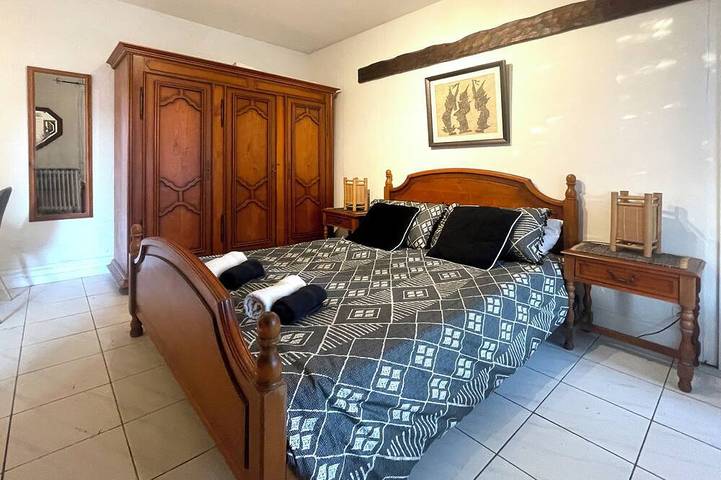 Location de vacances pour 12 personnes, avec jardin ainsi que terrasse et piscine à Lagord - 2