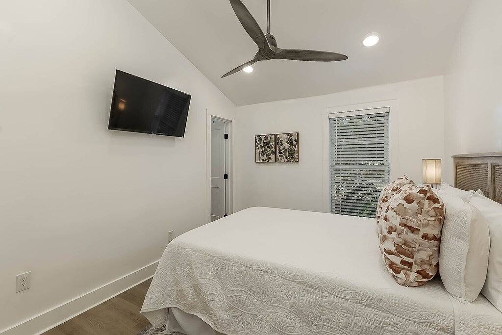 Ganze Wohnung, The Ellen Downtown Condo | Host Gatherings | Walk to Stadium in Tuscaloosa, Tuscaloosa County