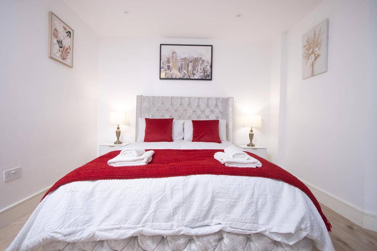 Entire apartment, Two-Bedroom Apartment in Luton, Chiltern Hills