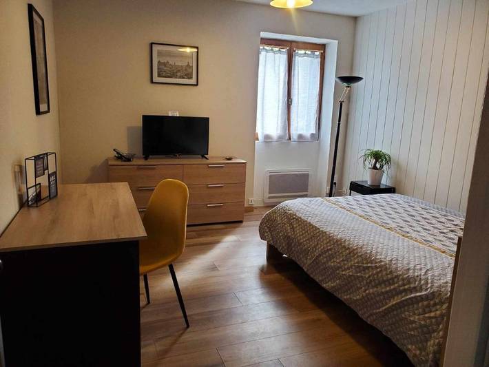 Gîte pour 2 personnes, avec terrasse et jardin à Le Creusot - 3