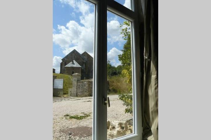 Location de vacances pour 3 personnes, avec vue et terrasse à Pouilly-en-Auxois - 3