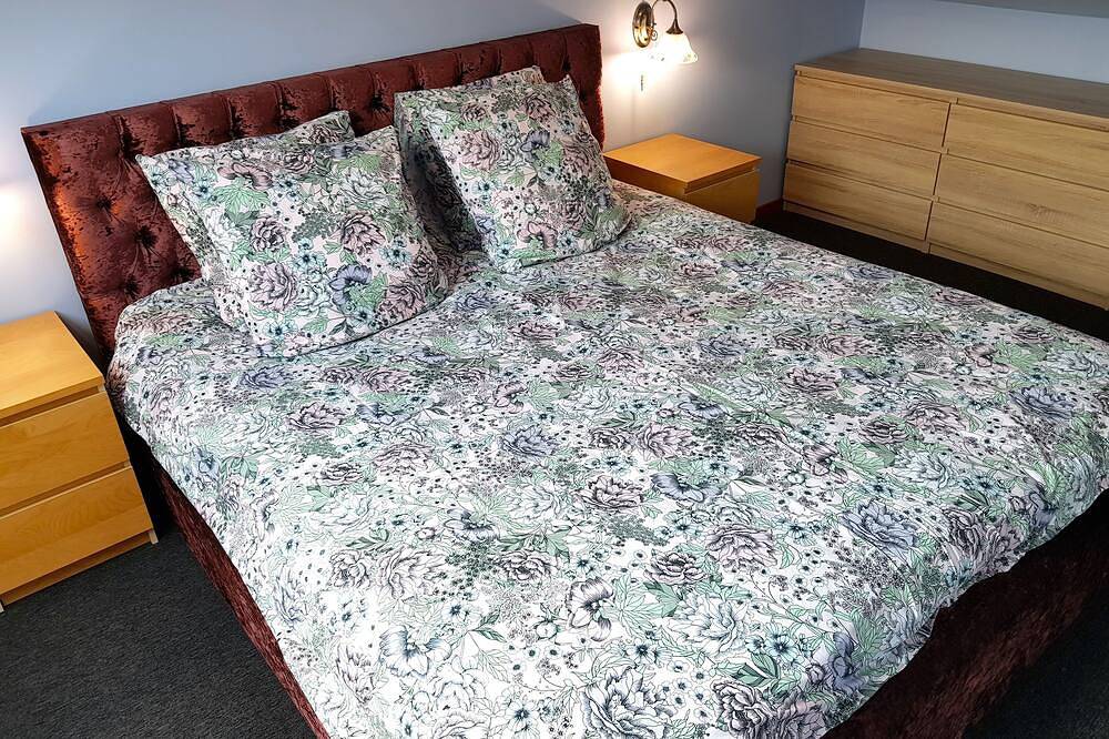 House with sauna. Internet, Comfortable, Beaches 5mn. Golf 2mn in Lamballe-Armor, Côte de Goëlo