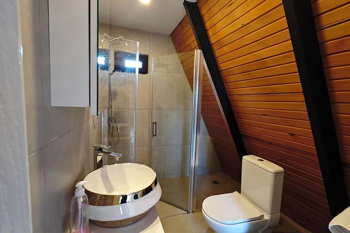Enjoyable 2-bedroom and 1 living room bungalow with 2 Ac in beautiful Antalya in Antalya, Provinz Antalya