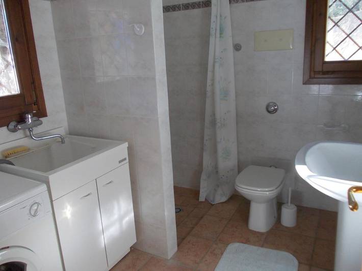 Villa für 6 Personen, mit Seeblick und Ausblick sowie Garten und Balkon am Gardasee - 3