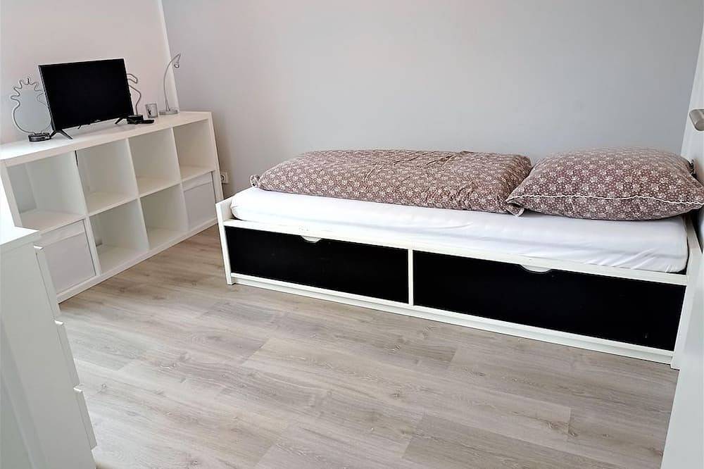 Ganze Wohnung, 3-Bett-Ferienwohnung Karin, bis 4 Personen - Ferienhaus Egger in Üdersdorf, Vulkaneifel