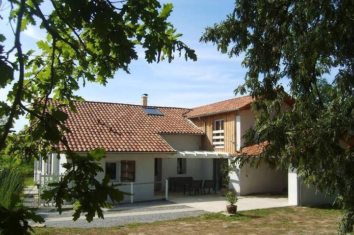Location de vacances pour 10 personnes, avec Terrasse et Jardin à Saint-Maurice-sur-Adour