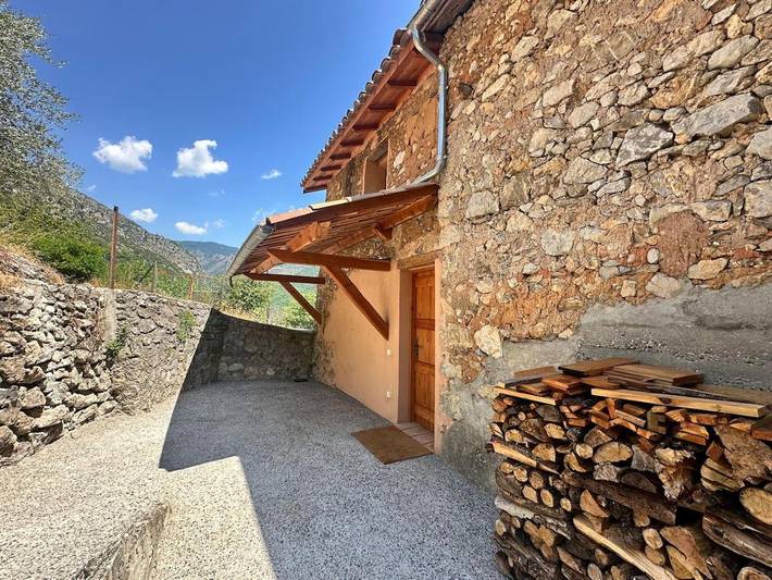Location de vacances pour 8 personnes, avec jacuzzi et jardin à Utelle - 2