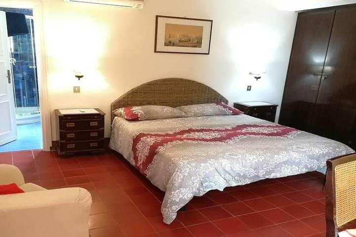 Gîte pour 5 personnes, avec balcon à Formia - 2