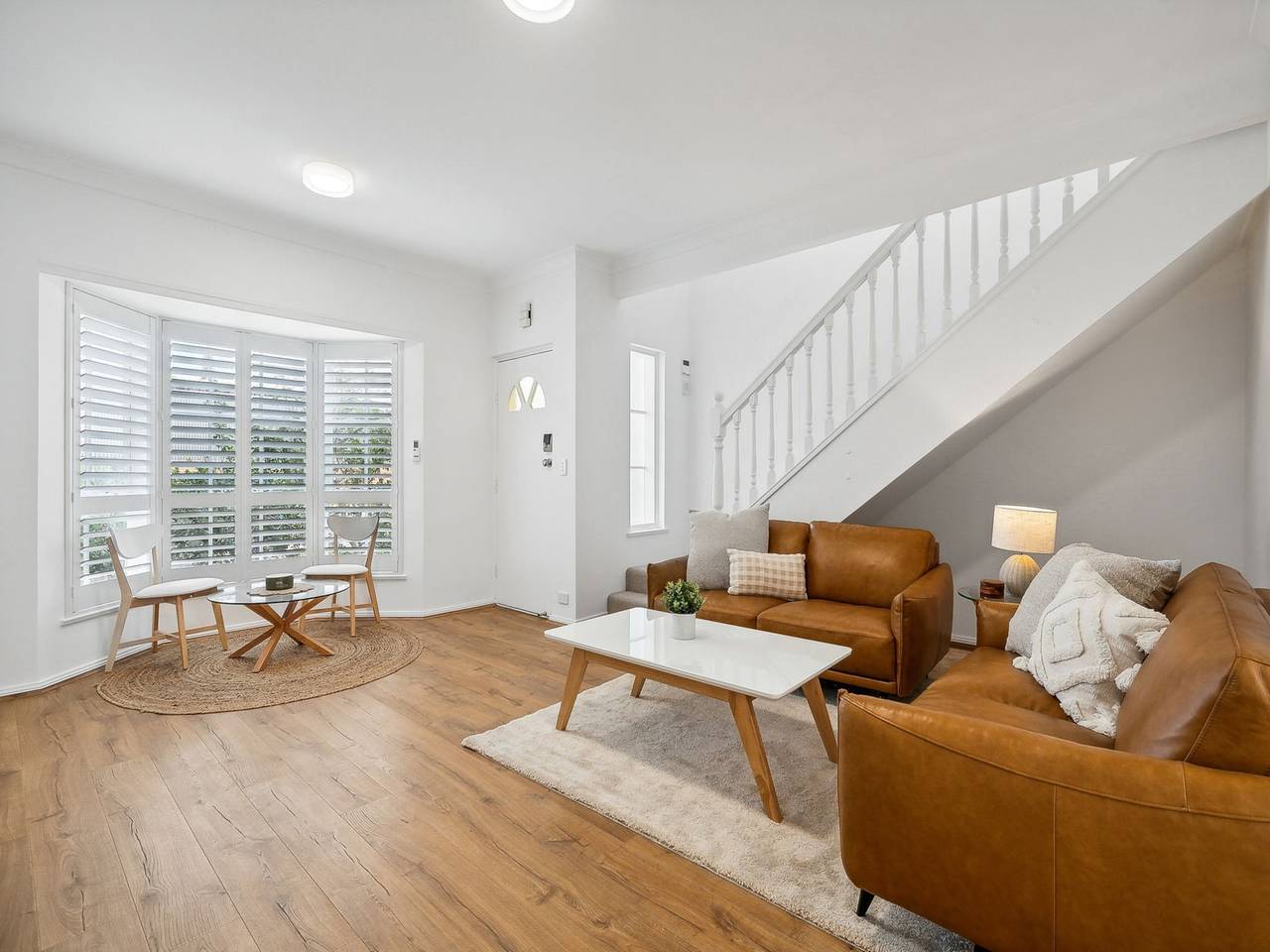 Apartamento entero, Lujo costero: Casa adosada de 3 dormitorios a 150 m de la playa in Adelaida (Australia), Australia Meridional