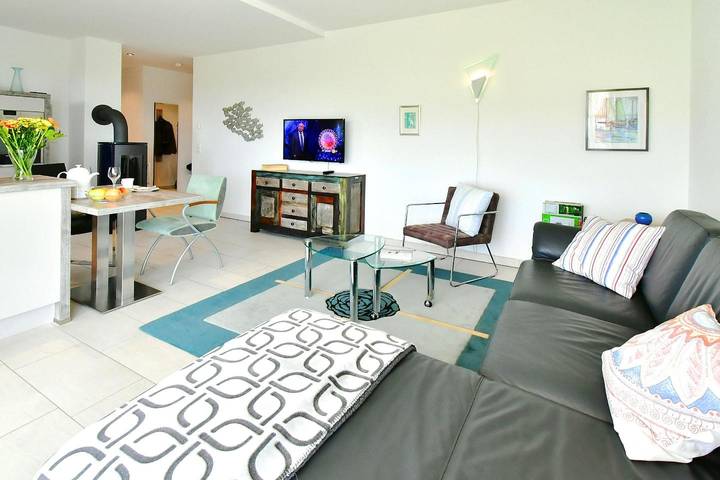 Ferienwohnung für 2 Personen, mit Balkon und Ausblick in Dierhagen - 2