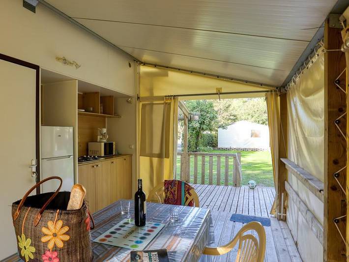 Camping La Salvinie - Mobilheim 5 personen - Tit'home Plane und Terrasse 2Ch Ohne San 1/5 pers in Terrasson-Lavilledieu, Périgord Noir
