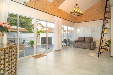Villa for 8 People in Jomtien Beach, Chon Buri Province, Photo 3