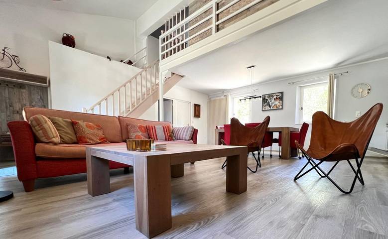 Gîte pour 6 personnes, avec terrasse, animaux acceptés