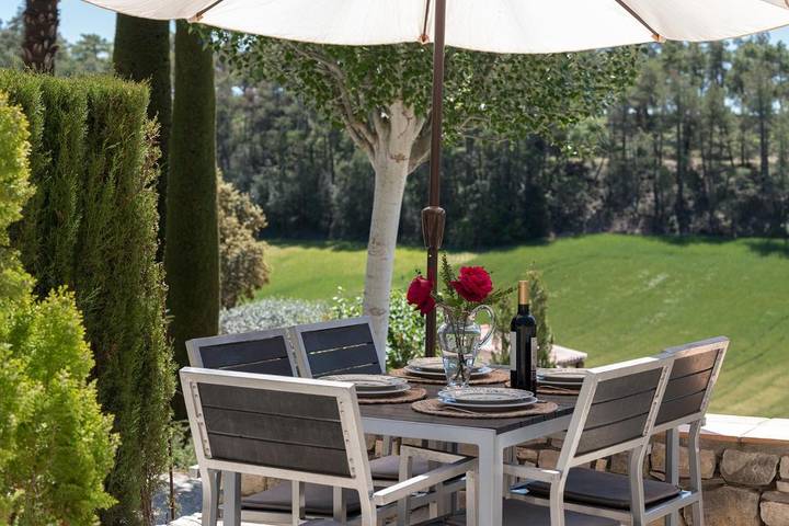 Casa rural para 4 personas, con vistas además de piscina y jardín, Se admiten mascotas en Provincia de Barcelona - 2