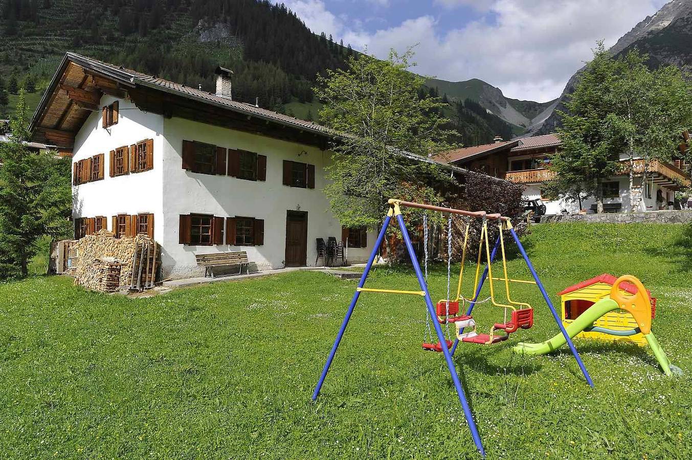 Apartamento vacacional entero, Rolis urgemütliche Berghütte in Lechtal Alps, Gramais