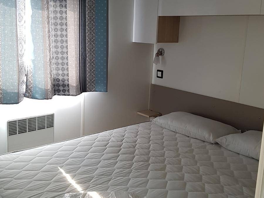 Camping Le Clairmarais - Mobile home 6 persons - Premium Grand Confort 3 bedrooms Between 36 and 40 m². in Clairmarais, Saint-Omer region