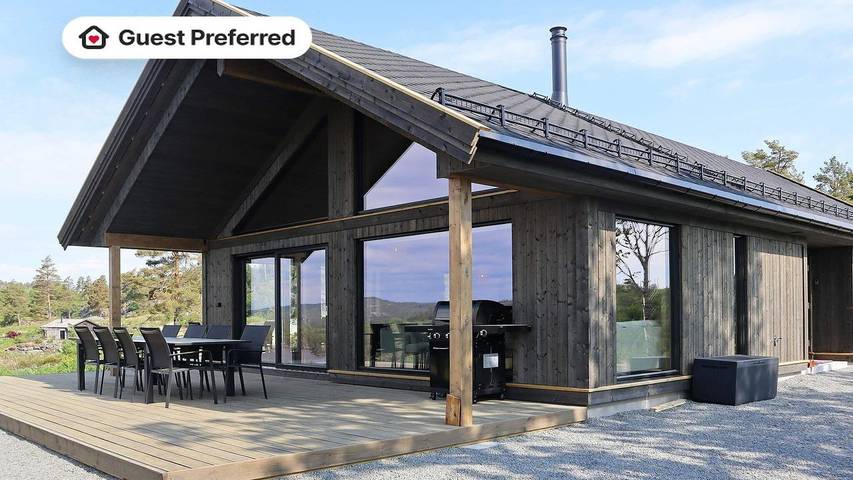 Feriehus for 11 personer, med sauna og terrasse i Risør