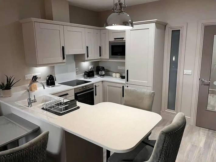 Ganze Ferienwohnung, Sleeps 4 with Balcony in Belfast, Grafschaft Antrim