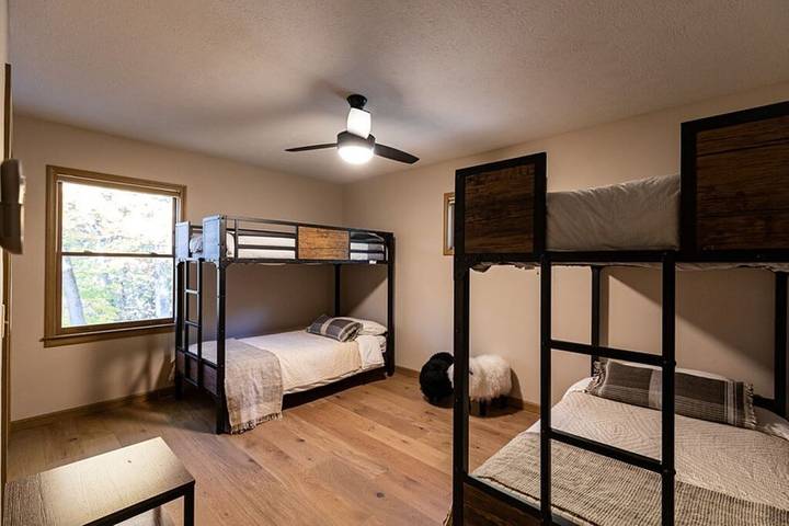 Log cabin for 8 people, with hot tub and balcony in Maggie Valley