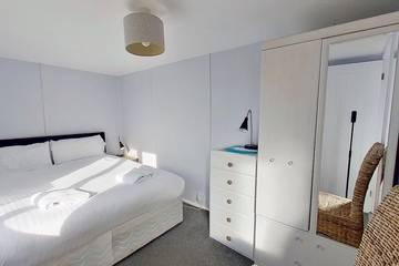 Chalet for 4 People in Hayle, Cornwall, Photo 1