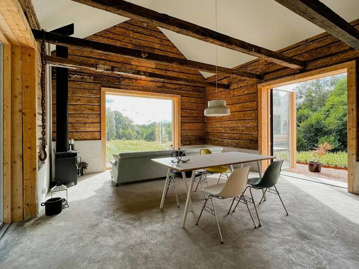 Hus för 4 Personer, med pool och terass i Lerum