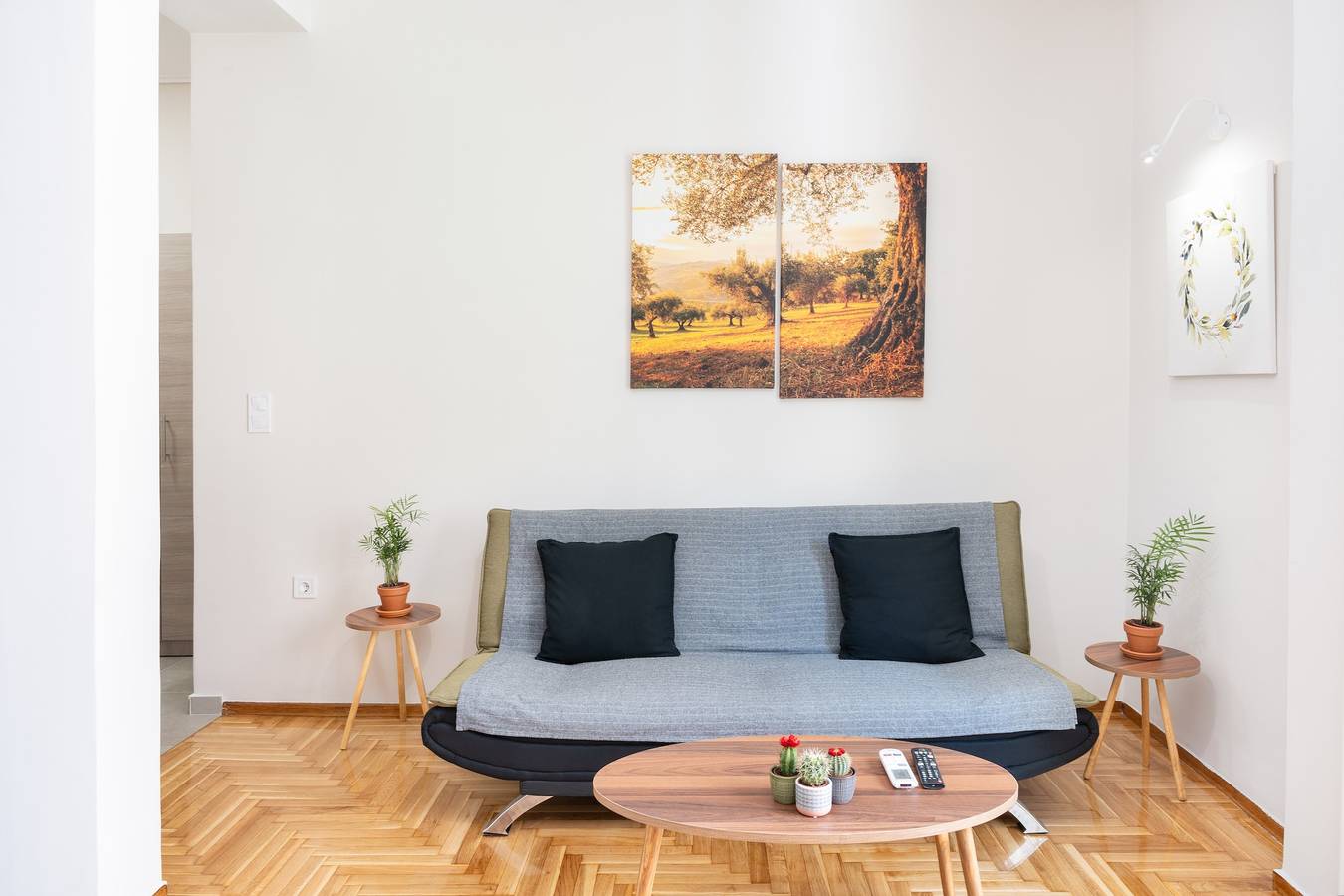 Entire apartment, Apartment "Nike's Katechaki" with Balcony & Wi-Fi in Central Section of Athens, Athens