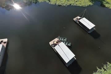 Péniche pour 3 personnes, avec piscine, animaux acceptés dans Allier