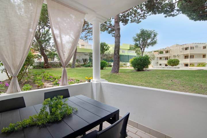 Gîte pour 6 personnes, avec bassin pour enfant et jardin, animaux acceptés à Albufeira - 2