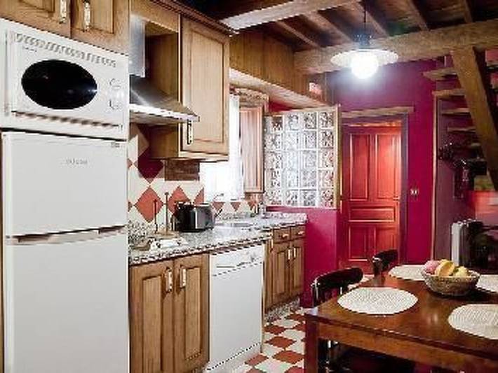 Casa rural para 4 personas, con balcón y piscina en Extremadura - 2