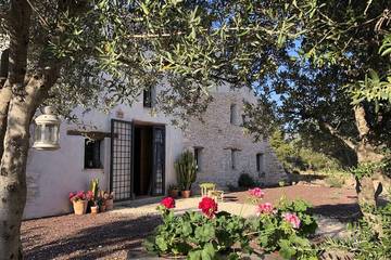 Casa rural para 5 personas, con terraza y jardín en Alcalaten