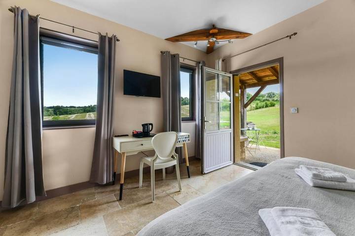 Hôtel pour 4 personnes, avec jardin et piscine ainsi que sauna et vue, animaux acceptés à Larressingle - 2