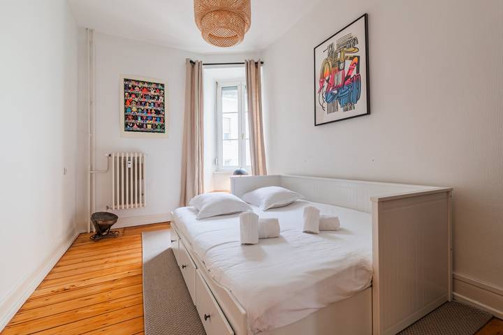 Apartamento entero, Apartamento de vacaciones para 4 personas con balcón in Estrasburgo, Región de Estrasburgo