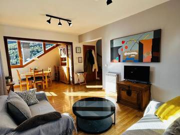 Gîte pour 6 personnes, avec jardin et vue à Biescas