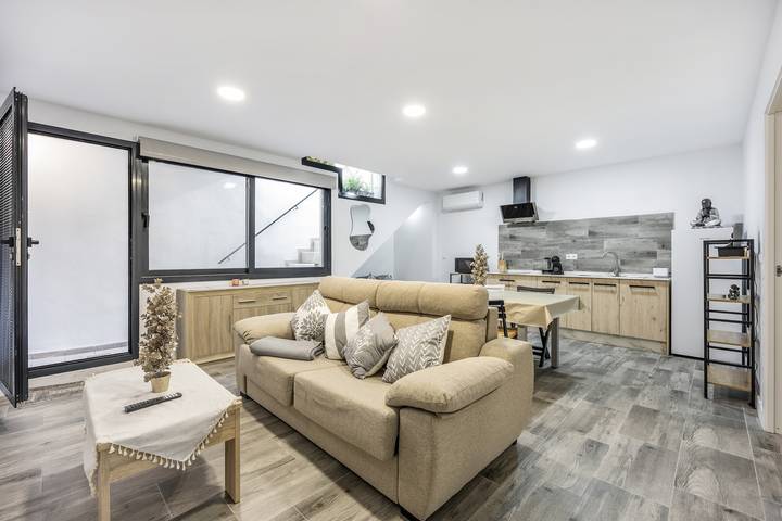 Apartamento inteiro, Apartamento 'Tom-isi' com Wi-Fi e ar condicionado in Rota, Costa de la luz