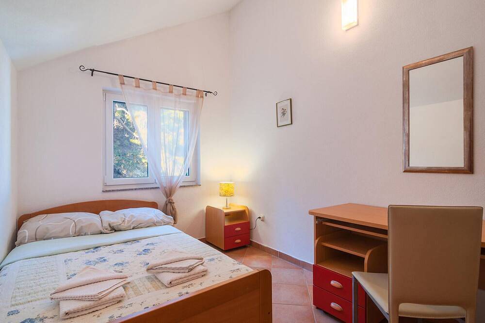4 bedroom cozy home in Zarace in Hvar