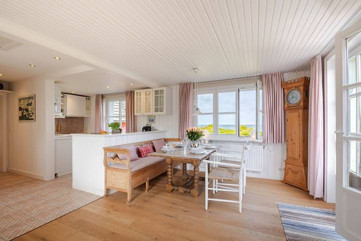 Ferienwohnung für 4 Personen, mit Ausblick und Garten in Munkmarsch