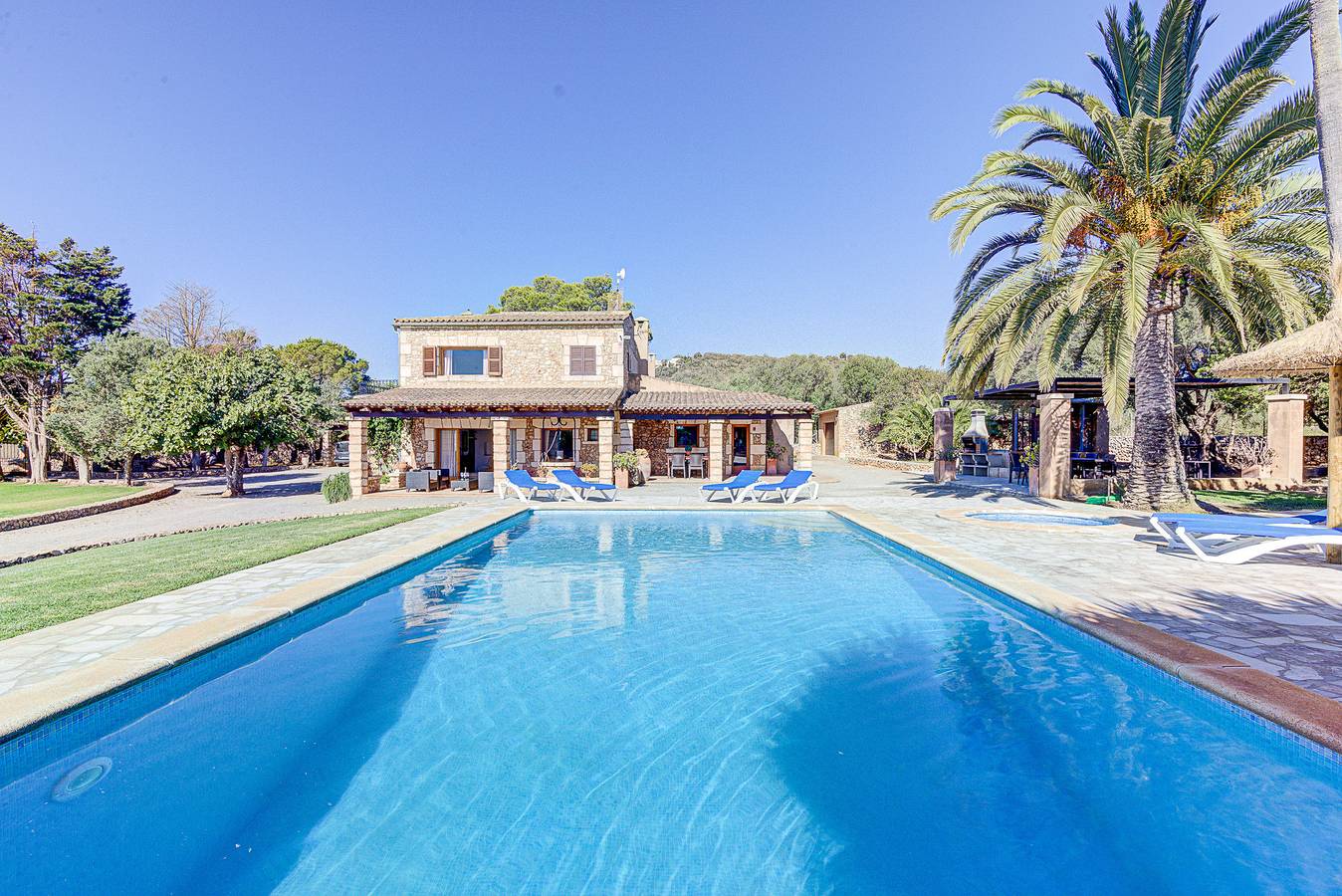 Finca Can Bosco by Rentallorca in Sant Llorenç des Cardassar, Mallorca Osten