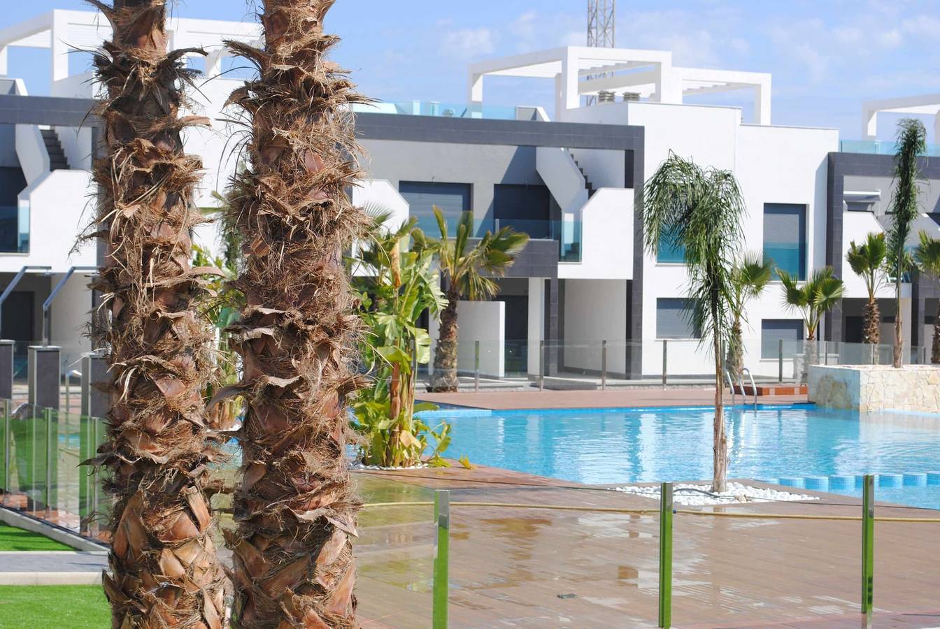 Hel leilighet, Apto. Atico Oasis beach Iv La zenia in Orihuela, Costa Blanca