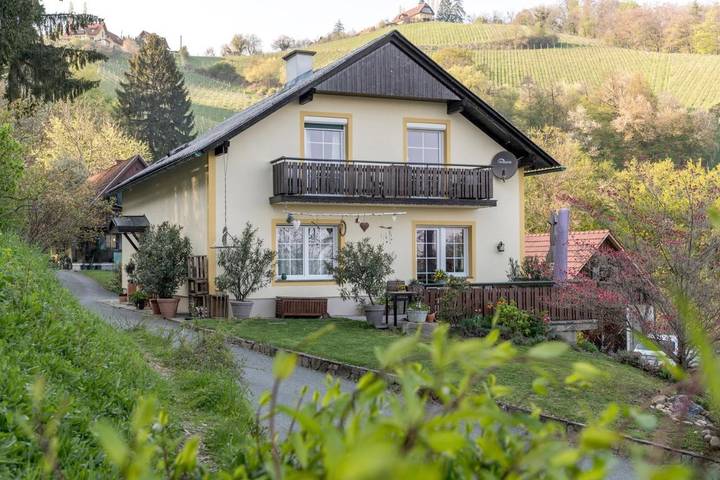 Ferienwohnung für 2 Personen, mit Ausblick und Garten - 1