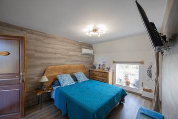 Chambre D’hôte pour 2 Personnes dans Singles (Puy-de-Dôme), Région de Besse-et-Saint-Anastaise, Photo 1