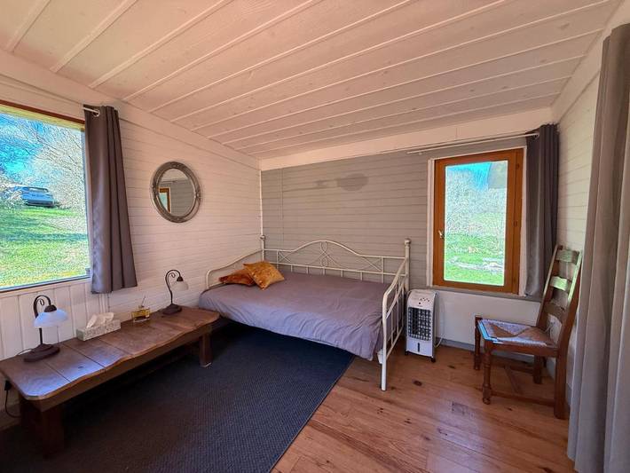 Location de vacances pour 6 personnes, avec jardin dans Montbrun-Bocage - 4
