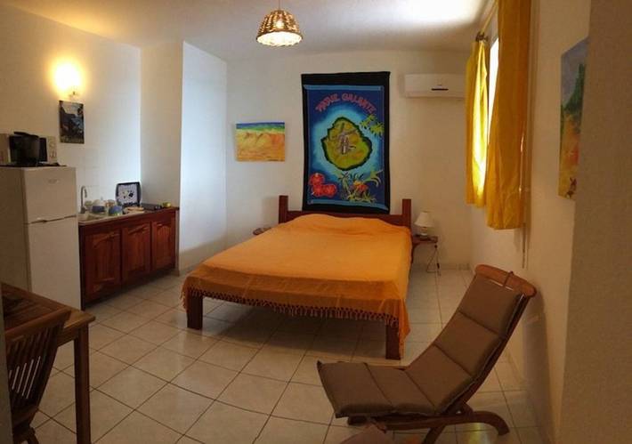 Gîte pour 2 personnes, avec terrasse, animaux acceptés dans Marie-Galante - 2