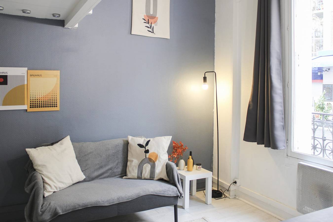 Studio entier, Studio Cosy & Lumineux – Proche Métro & Puces in Saint-Ouen, Seine-Saint-Denis