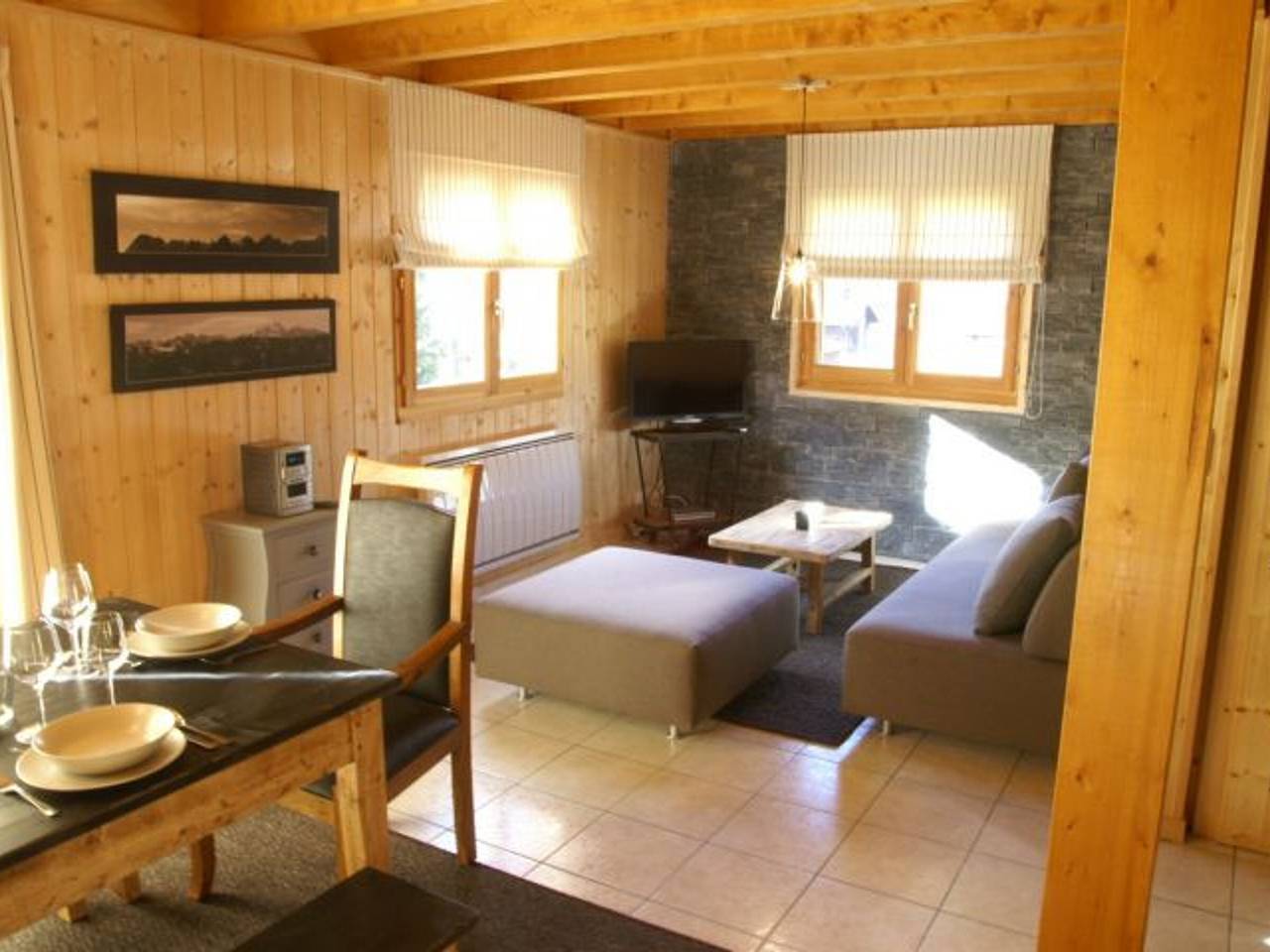 Chalet de luxe 9 pers. avec cheminée, proche télécabines, Wi-Fi, équipements complets et terrasse in La Chapelle-d'Abondance, Les Portes du Soleil