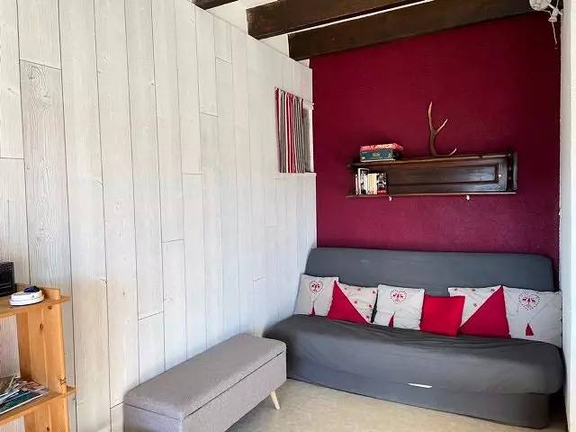 Entire studio, Charming studio cabin with beautiful new terrace, lake view in Les Angles, Parc naturel régional des Pyrénées catalanes