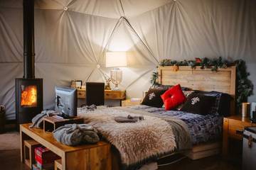 Camping for 4 People in Shropshire, Midlands, Photo 3