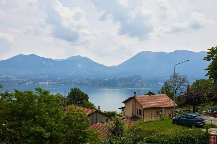 Villa voor 8 personen, with uitzicht and uitzicht op het meer as well as tuin, met huisdier aan Lago Maggiore